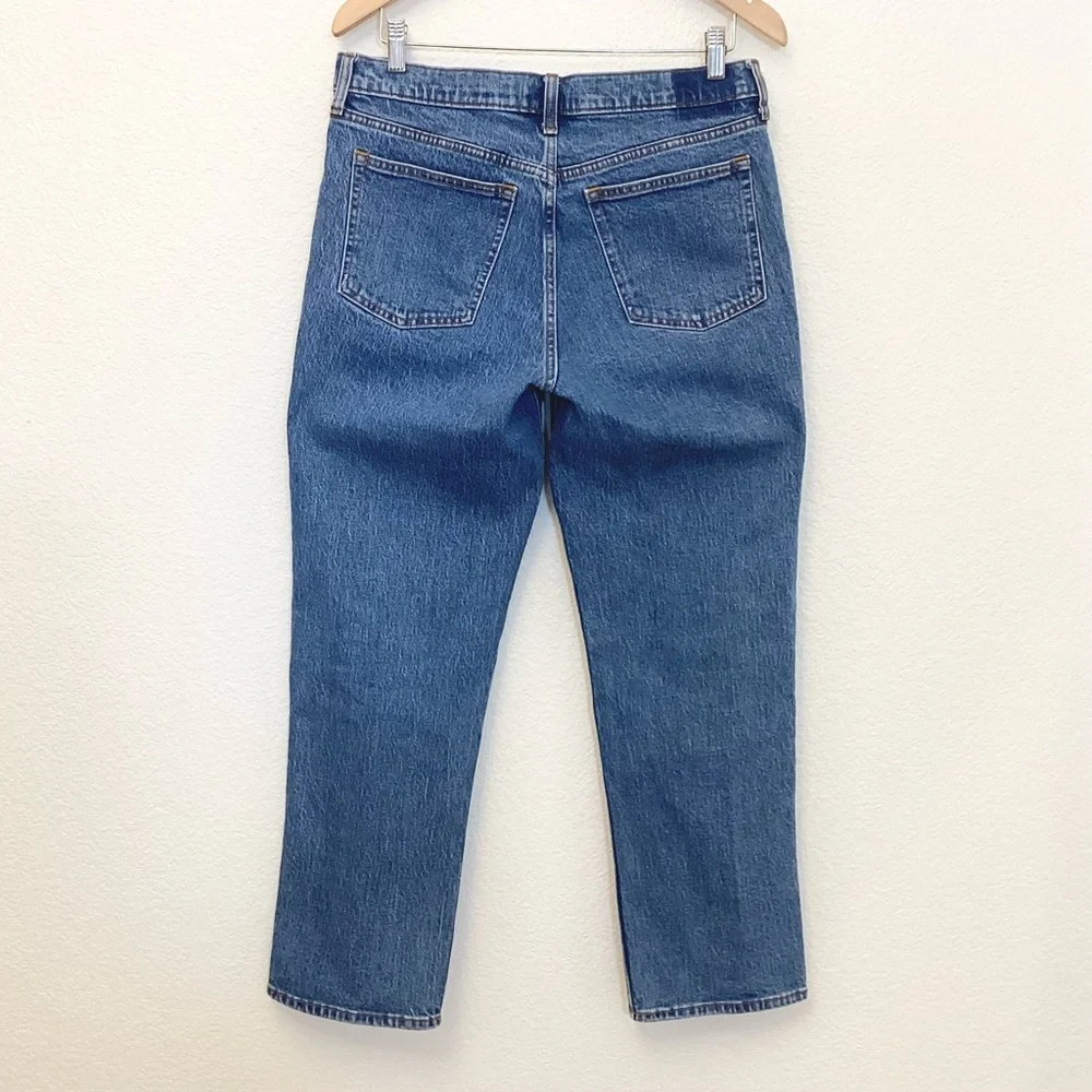 Abercrombie Fitch 10 Short (30S) ‘90s Straight Mid Rise Women’s Jeans Med Wash